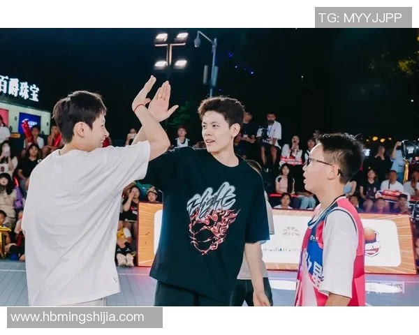 黄伟专访：从青涩少年到足球巨星的成长之路回顾